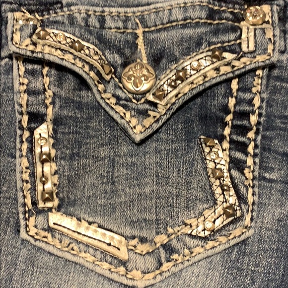 Jeans - Picture 8 of 8